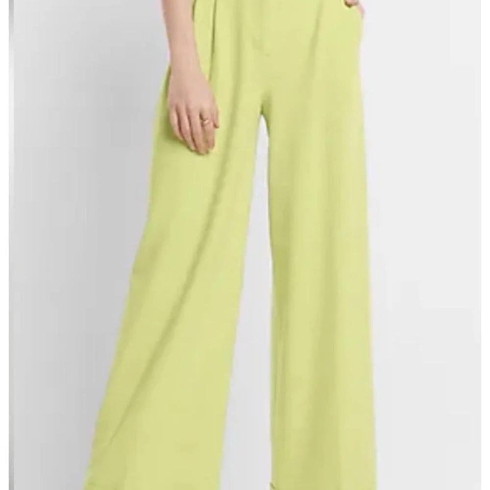 Express Wide-Leg High-Rise Pants in Lime
